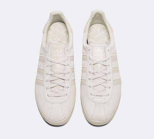 adidas white broomfield trainers
