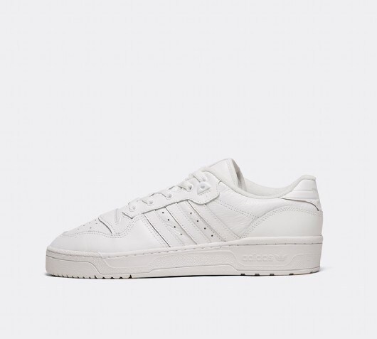 adidas originals rivalry low trainers in triple white