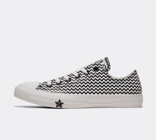 converse ladies trainers