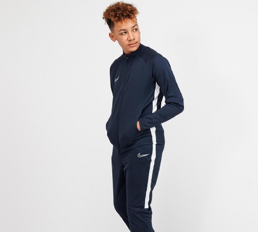 مجرم nike academy tracksuit junior 