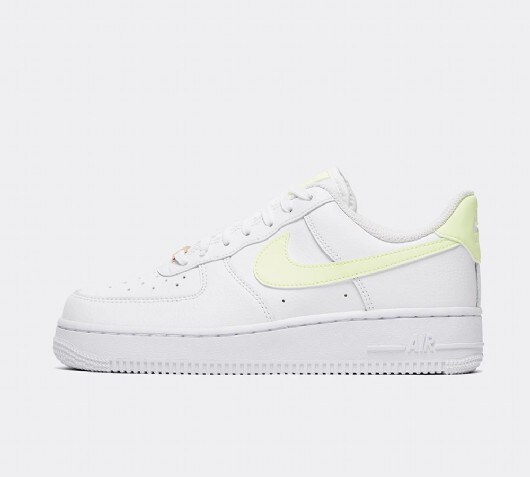 nike white & yellow air force 1 07 trainers