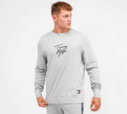 tommy hilfiger sweatshirt footasylum