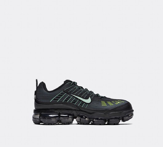 black vapormax footasylum