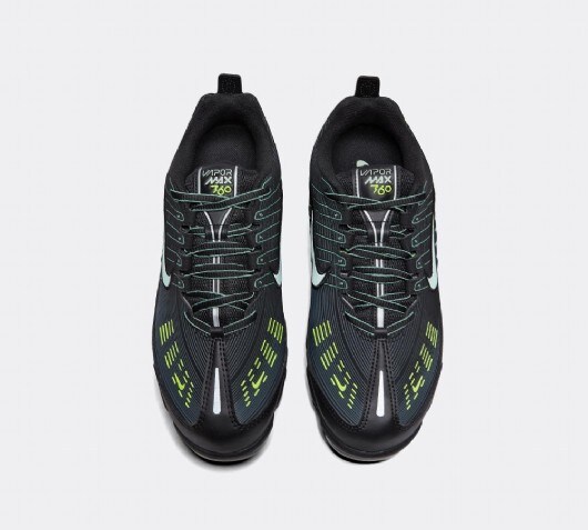 black vapormax footasylum