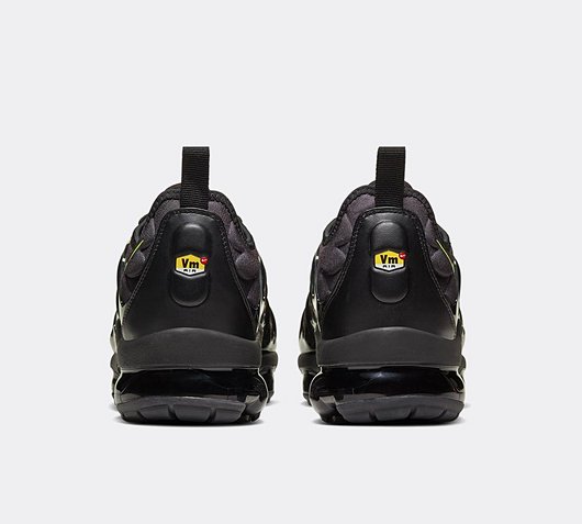 footasylum nike vapormax plus