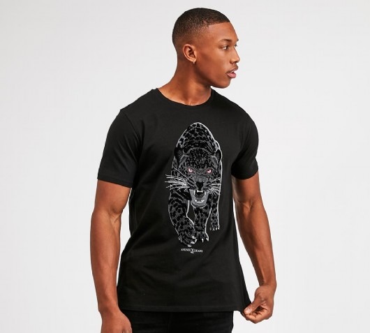 fitted black long sleeve shirt