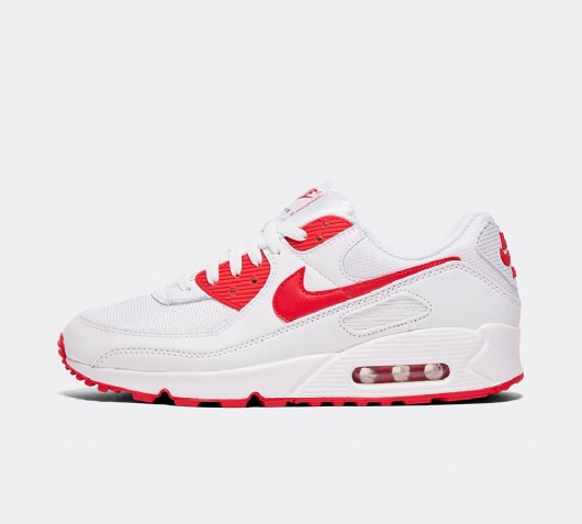 nike air max 90 essential trainers in white