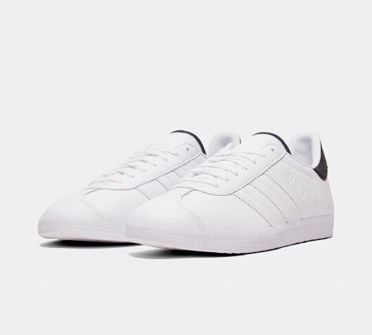 baskets gazelle fu9666 footwear white core black