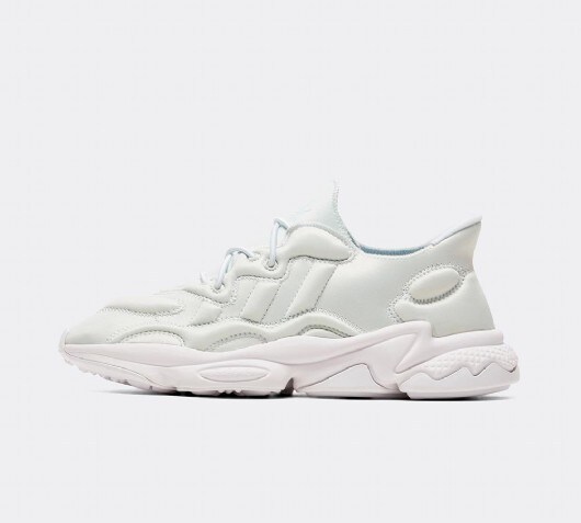 nike tech trainer white