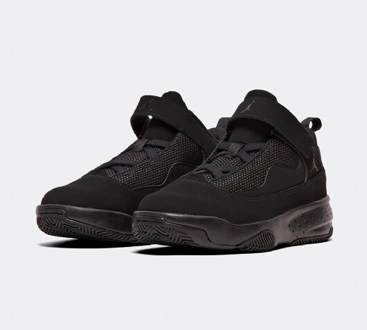 jordan max aura footasylum