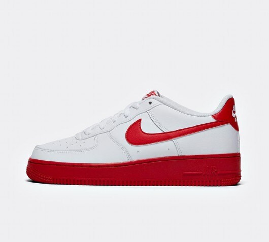 red nike junior trainers