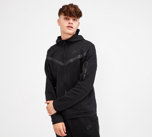 footasylum nike tech fleece