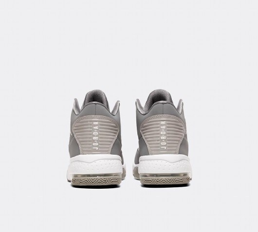 jordan max aura footasylum