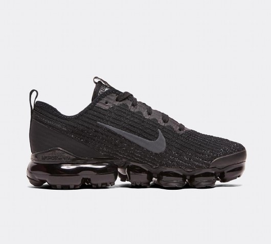 nike vapormax size 3 junior