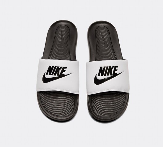 nike sliders size 3