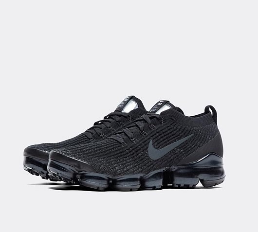 black vapormax footasylum