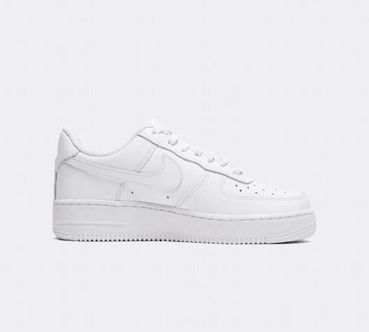 white nike air force trainers womens