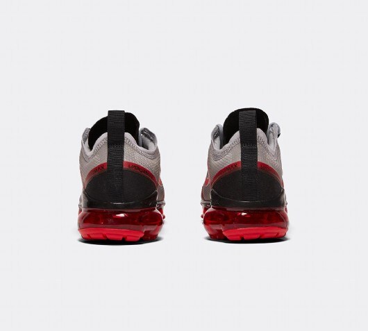 footasylum vapormax junior