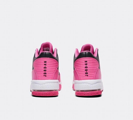 jordan junior max aura trainer pink