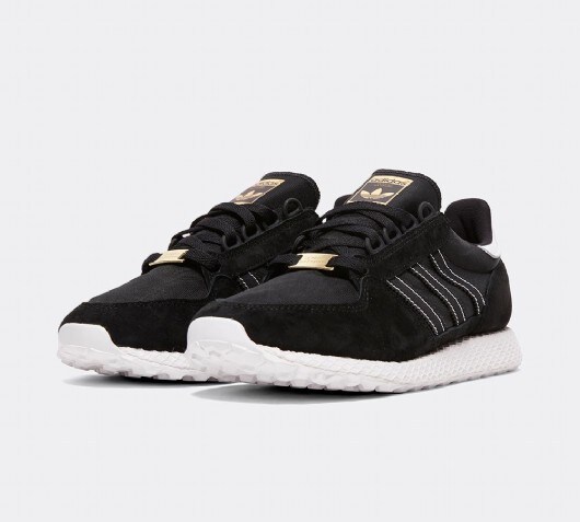 adidas forest grove trainers core black white