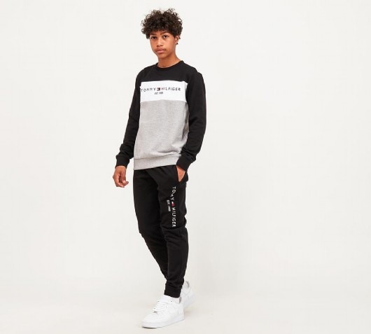 junior tommy hilfiger