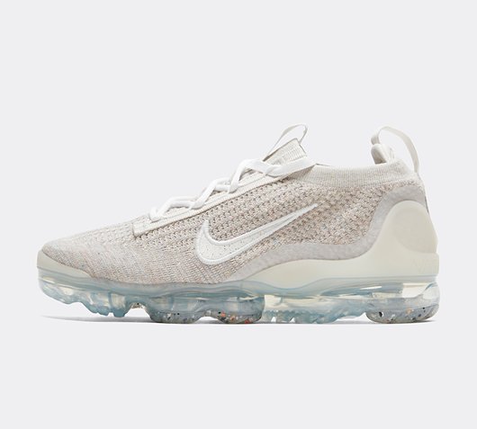 white trainers footasylum