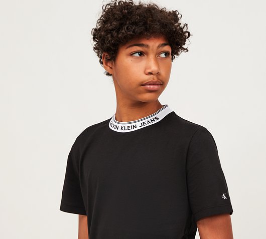 Junior Jacquard Neck T-Shirt