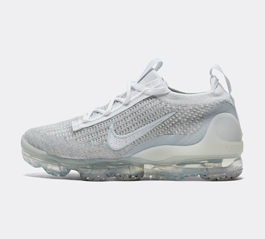 white vapormax womens flyknit