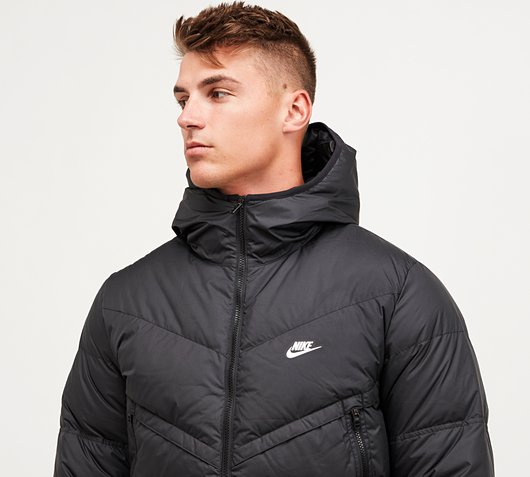 nike stormfit windrunner