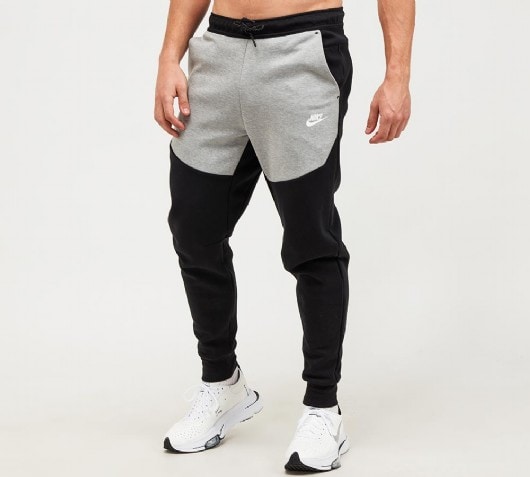 nike black tech fleece bottoms