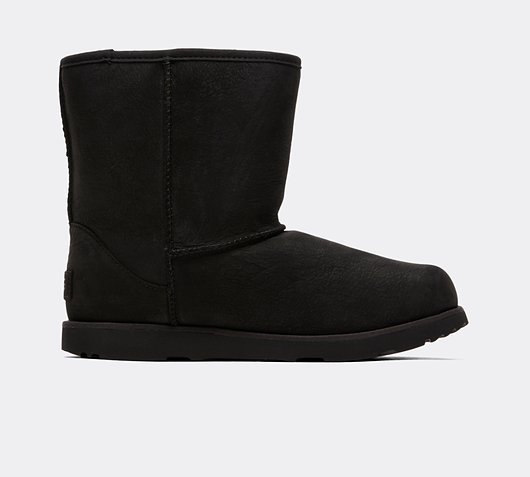 ugg classic leather waterproof