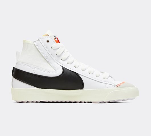 Nike Blazer Mid '77 Jumbo Trainer | White / Black | Footasylum