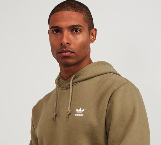adidas kapşonlu sweatshirt