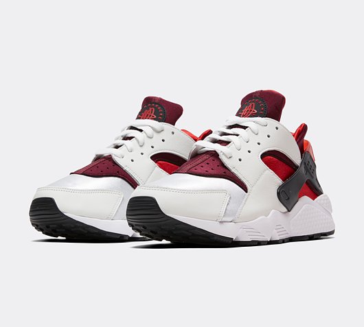 black huaraches with white bottom