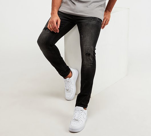 Celebre Paris Valdon Carrot Fit Denim Jean | Black | Footasylum