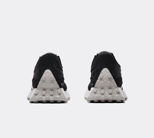 New Balance Womens WS327 Trainer | Black / White / Black / Grey | Footasylum