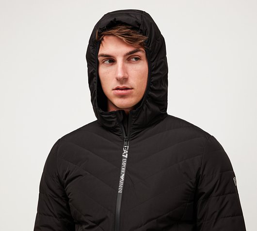 EA7 Tech Shield Down Jacket | Black 