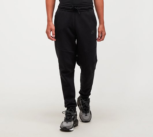 nike black tech fleece bottoms