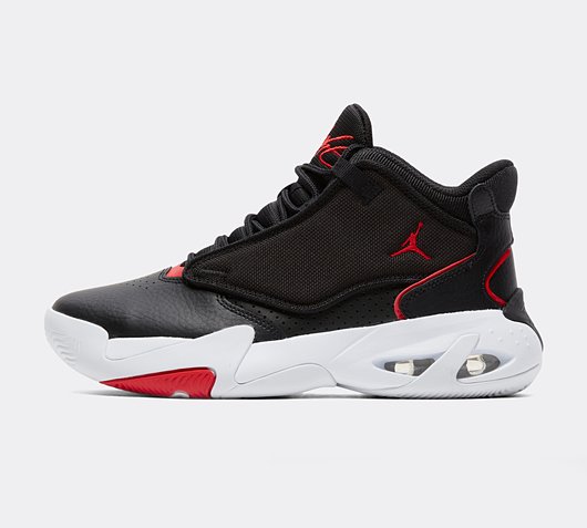 jordan max aura junior red