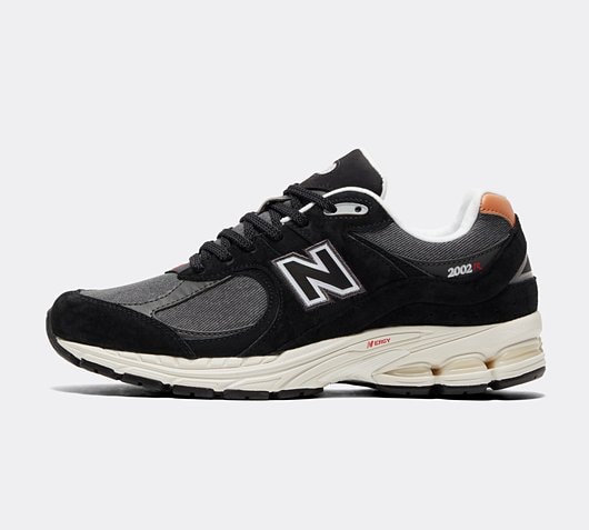 New Balance 2002R Trainer | Black / Terracotta / White | Footasylum