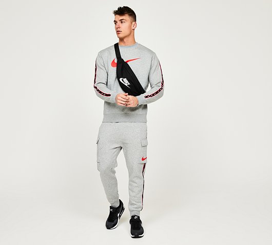 Repeat Swoosh Fleece Sweatshirt