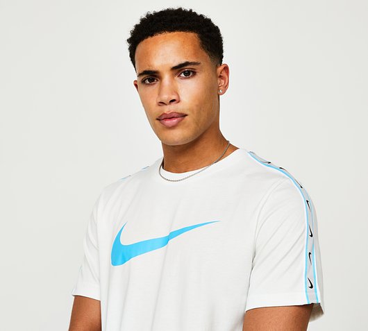 nike white and blue t shirt