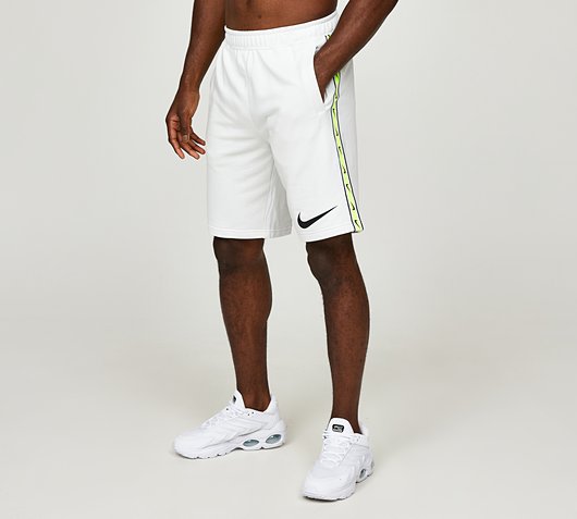 Nike - Repeat Fleece Short