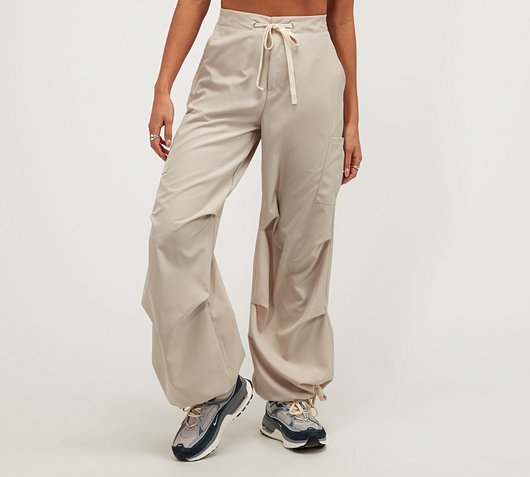 Womens Pocket Parachute Pant