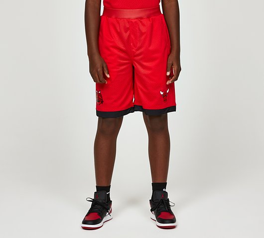 NBA Junior Chicago Bulls Basketball Short | Red / Black | Footasylum