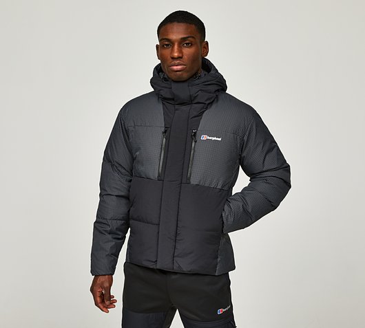 Berghaus Sabber Down Hooded Jacket | Jet Black | Footasylum