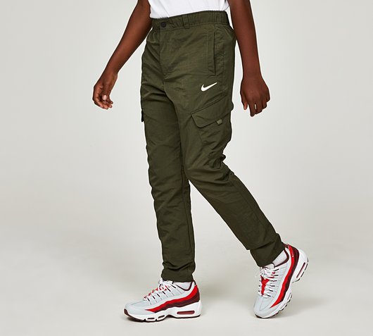 Nike Junior Outdoor Woven Cargo Pant | Khaki | Footasylum