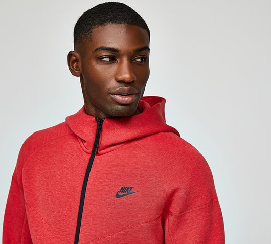 Nike Tech Fleece Windrunner Full Zip Hoodie | University Red Heather |  Footasylum