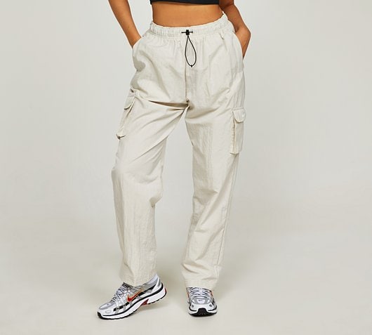 Nike - Womens Essential High Rise Cargo Pant