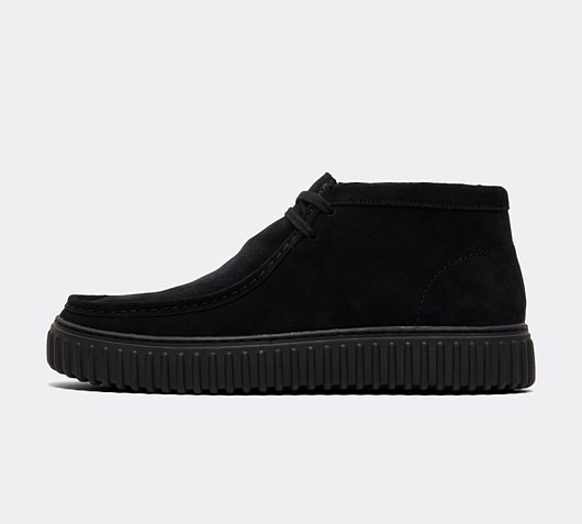 Clarks Torhill Hi Shoe | Black Suede | Footasylum